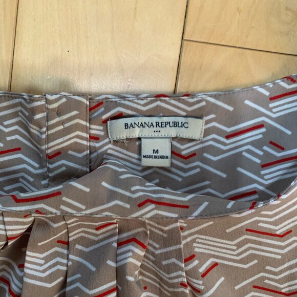 Banana Republic blouse, size Medium - Picture 2 of 2